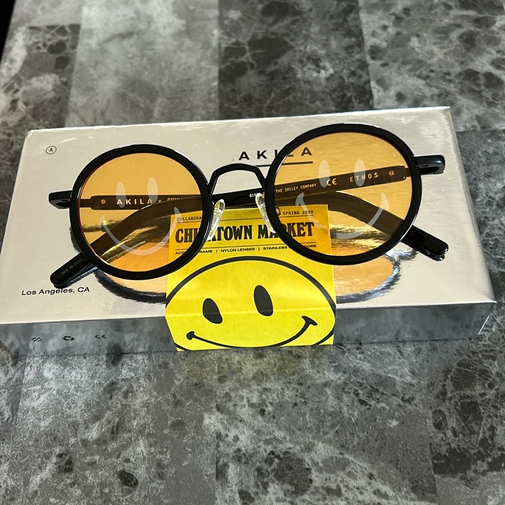Chinatown Market Akila Sunglasses